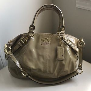 Coach tan leather bag with side strap